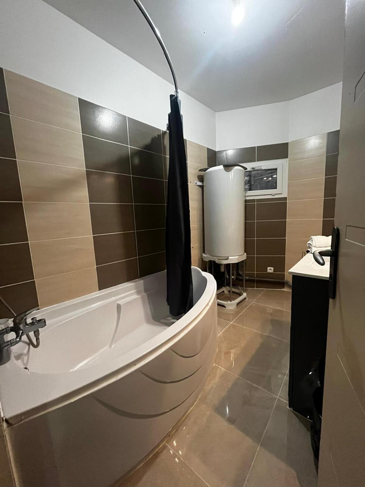 Appartement Des Carmes Ним Экстерьер фото