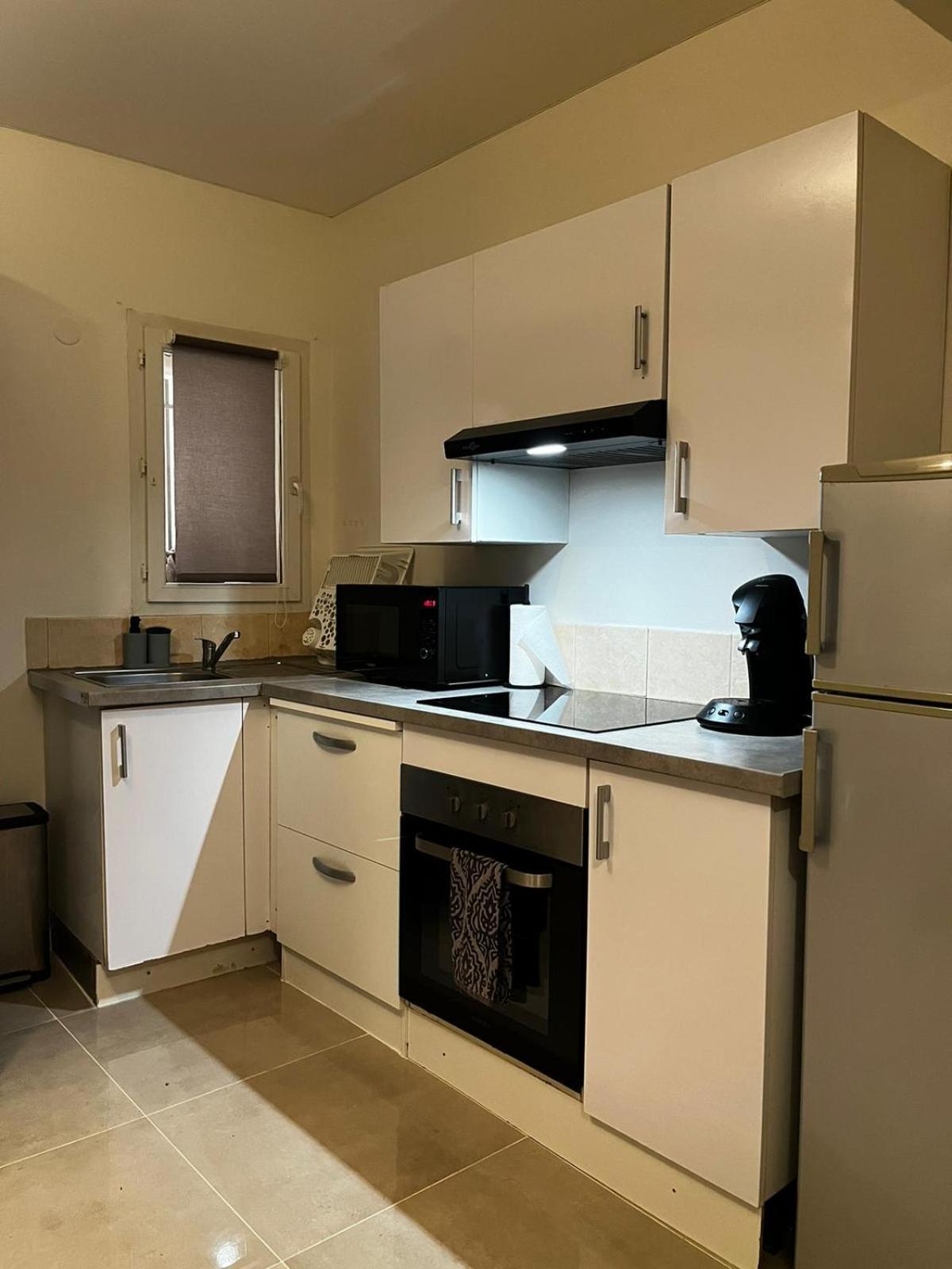 Appartement Des Carmes Ним Экстерьер фото