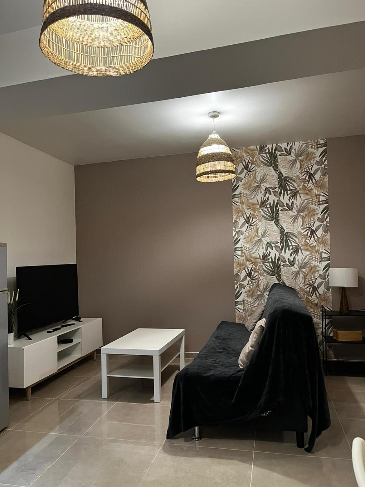 Appartement Des Carmes Ним Экстерьер фото